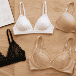 90a soutien gorge différents modèles sur table