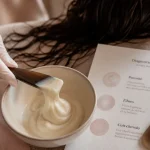 Soin cheveux coiffeur : diagnostic capillaire et masque lissant